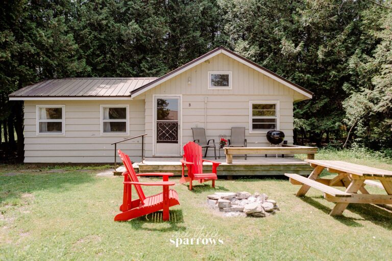 Lake on the Mountain (Cottages)