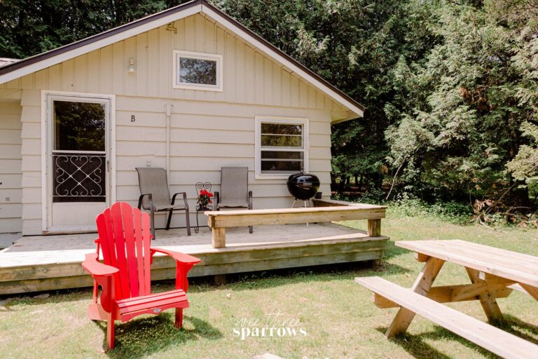 Lake on the Mountain (Cottages)