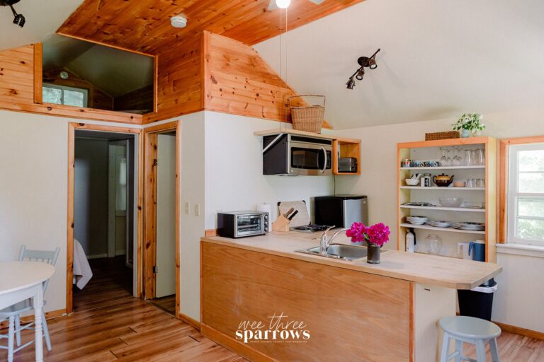 Lake on the Mountain (Cottages)