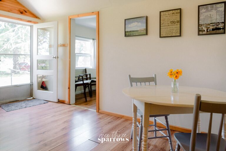 Lake on the Mountain (Cottages)