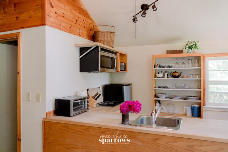 Lake on the Mountain (Cottages)