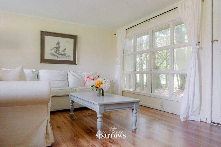 Lake on the Mountain (Cottages)