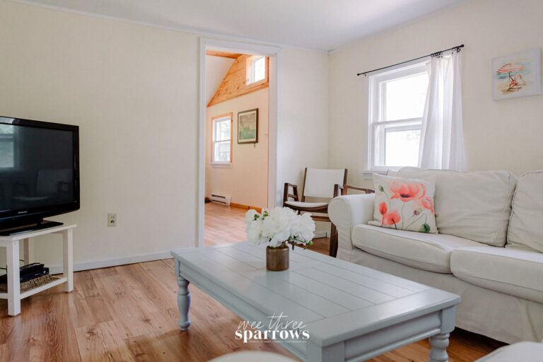 Lake on the Mountain (Cottages)