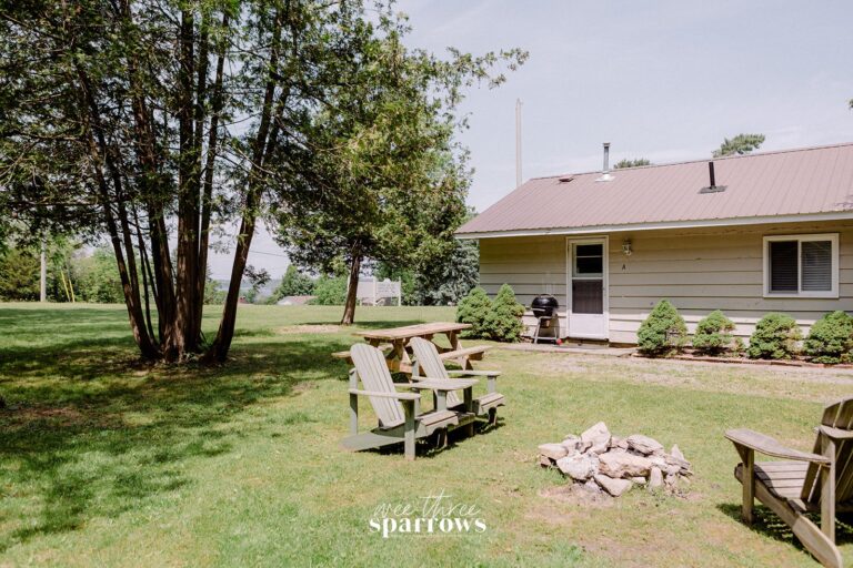 Lake on the Mountain (Cottages)