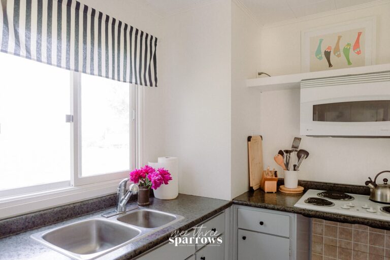 Lake on the Mountain (Cottages)