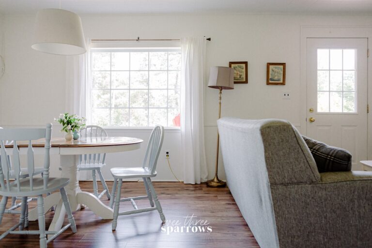 Lake on the Mountain (Cottages)