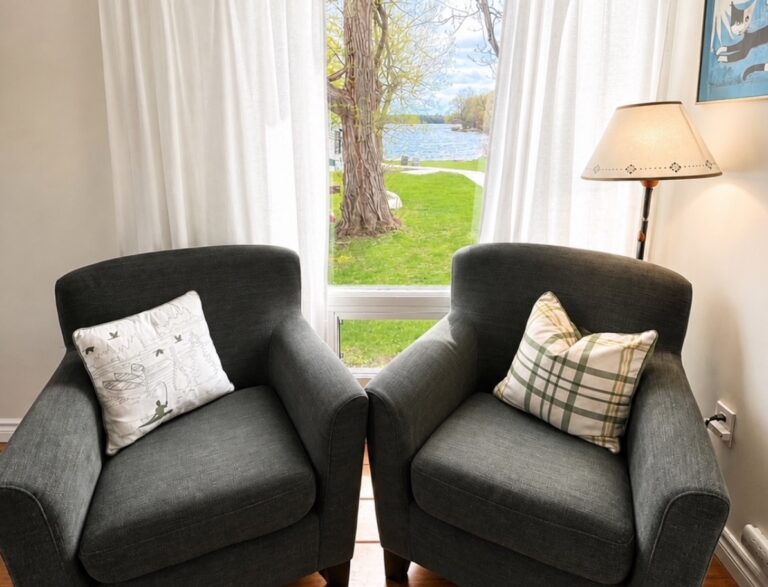 TH_chairs